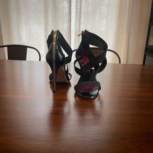 Sergio Rossi size 38 high heel shoe good condition no box
